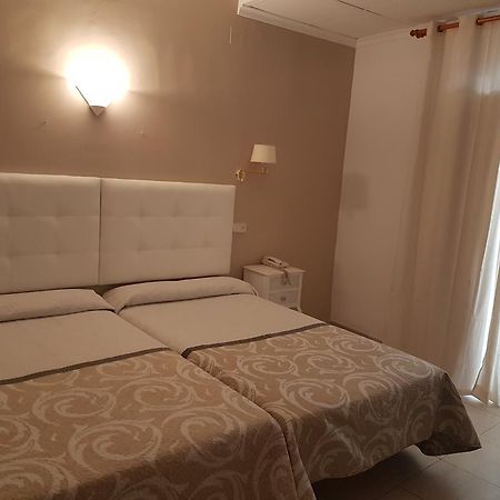 טולדו Hostal Centro מראה חיצוני תמונה