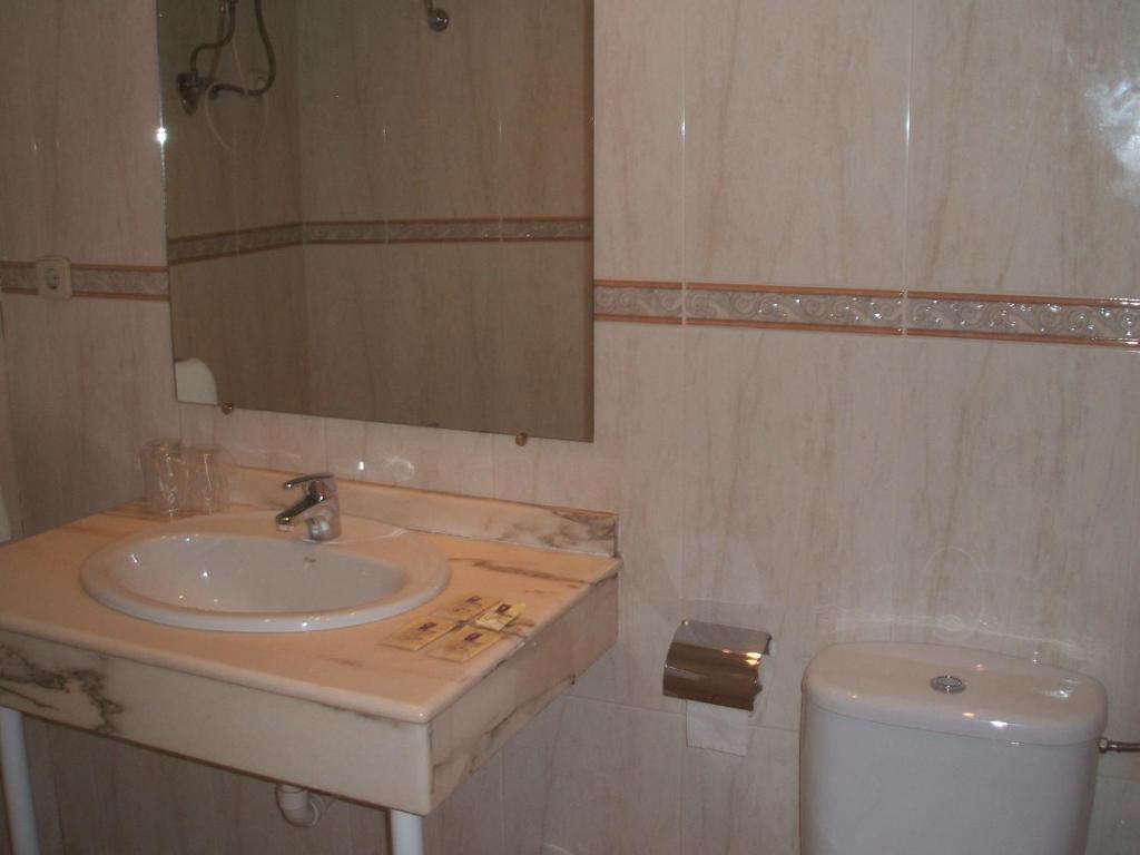 טולדו Hostal Centro חדר תמונה
