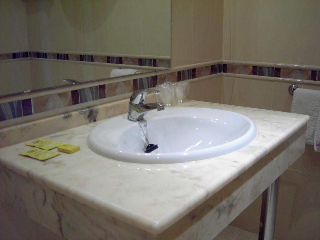 טולדו Hostal Centro חדר תמונה