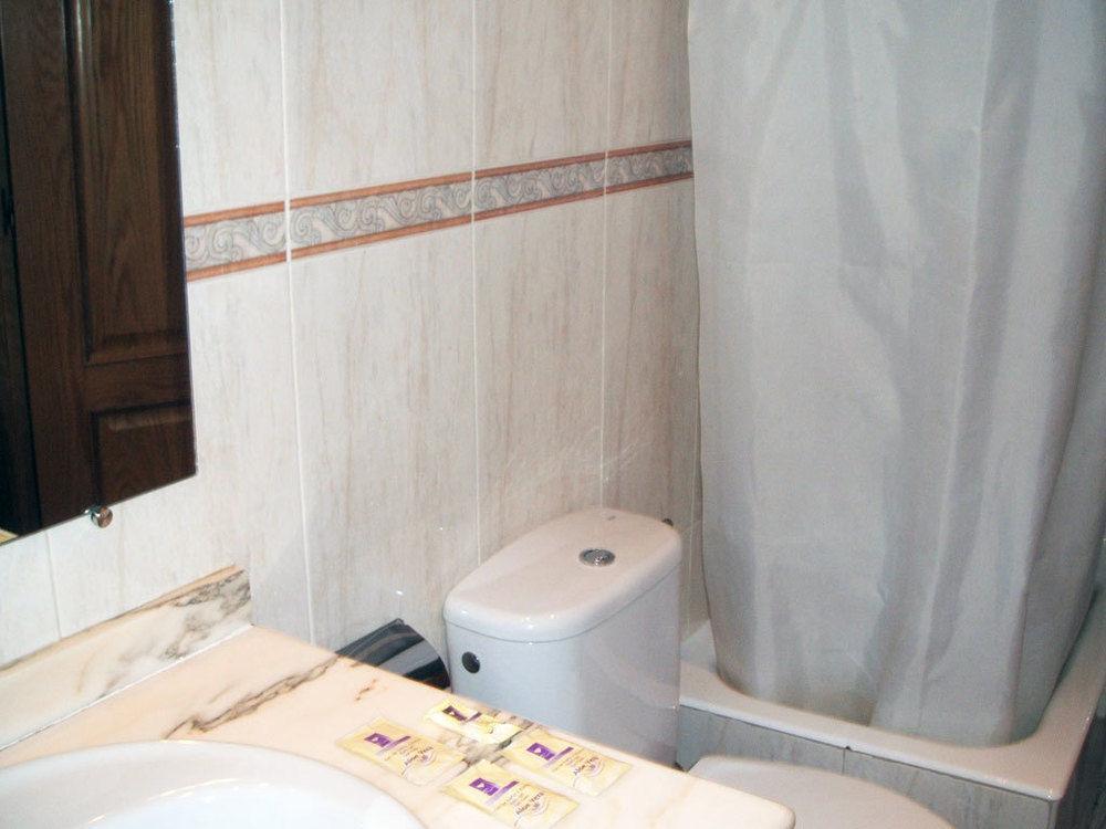 טולדו Hostal Centro מראה חיצוני תמונה
